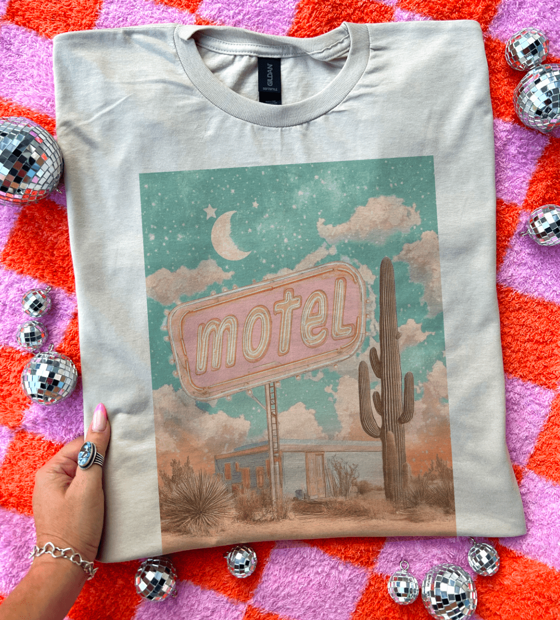 Shipping Dept. SMALL / Cream T-Shirt Disco Pop Motel Key Memory - Tees & Sweatshirts
