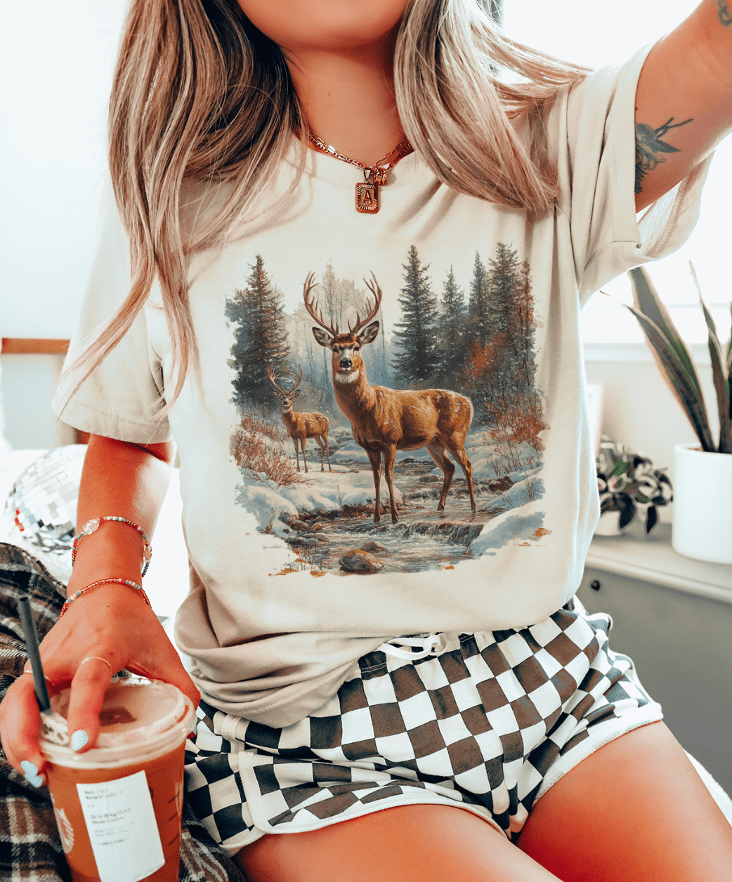 Shipping Dept. Retro Deer Scene - Cream - Sweatshirts & T-Shirts