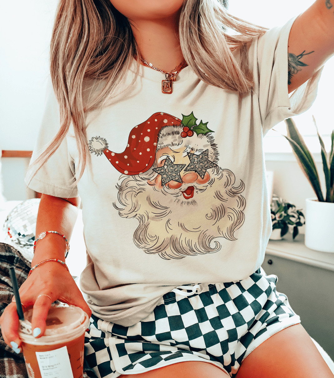 Shipping Dept. SMALL / Cream T-Shirt Santa With Star Eyes