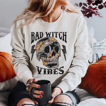Load image into Gallery viewer, MISSMUDPIE BAD WITCH VIBES - White fleece lined Sweatshirt
