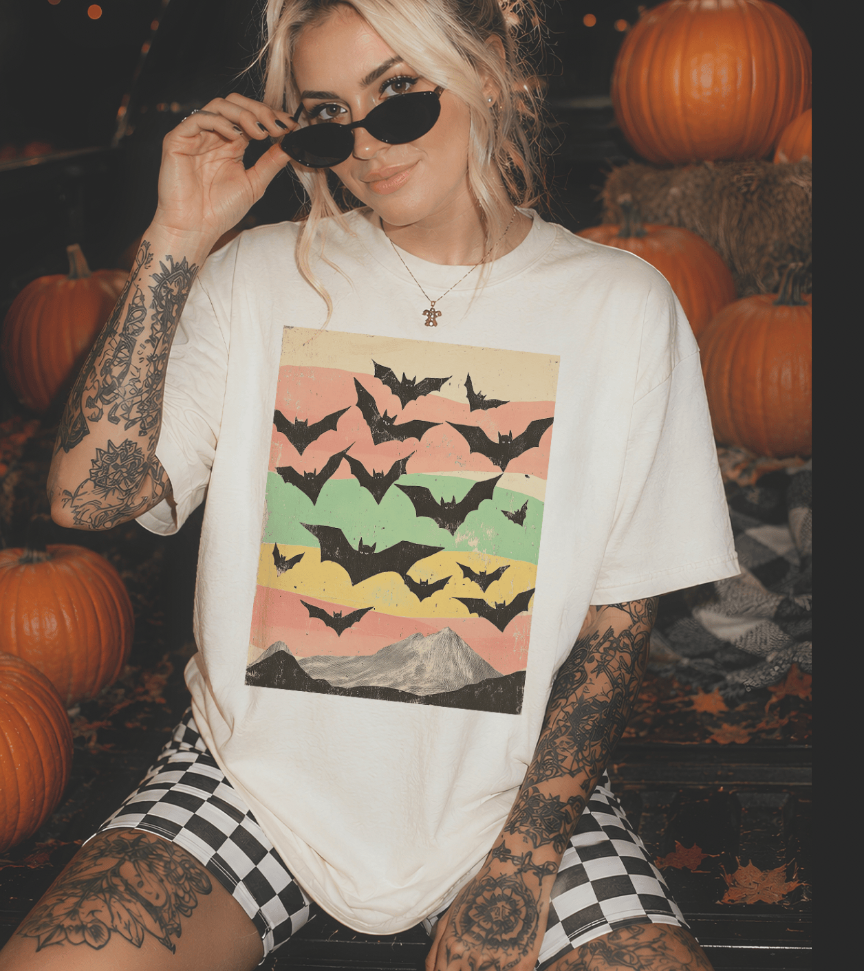 Shipping Dept. SMALL / Cream T-Shirt Bat Parade Disco Pop Halloween - Tees and Sweatshirts