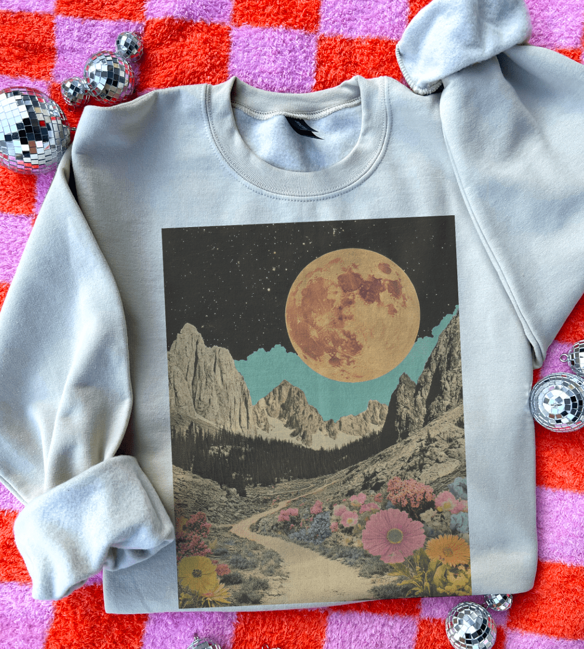 Shipping Dept. Disco Pop Summer Moon - Tees & Sweatshirts