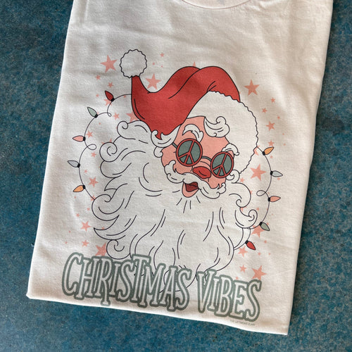 MISSMUDPIE Christmas Vibes Santa with Peace Glasses - 2 Color Options