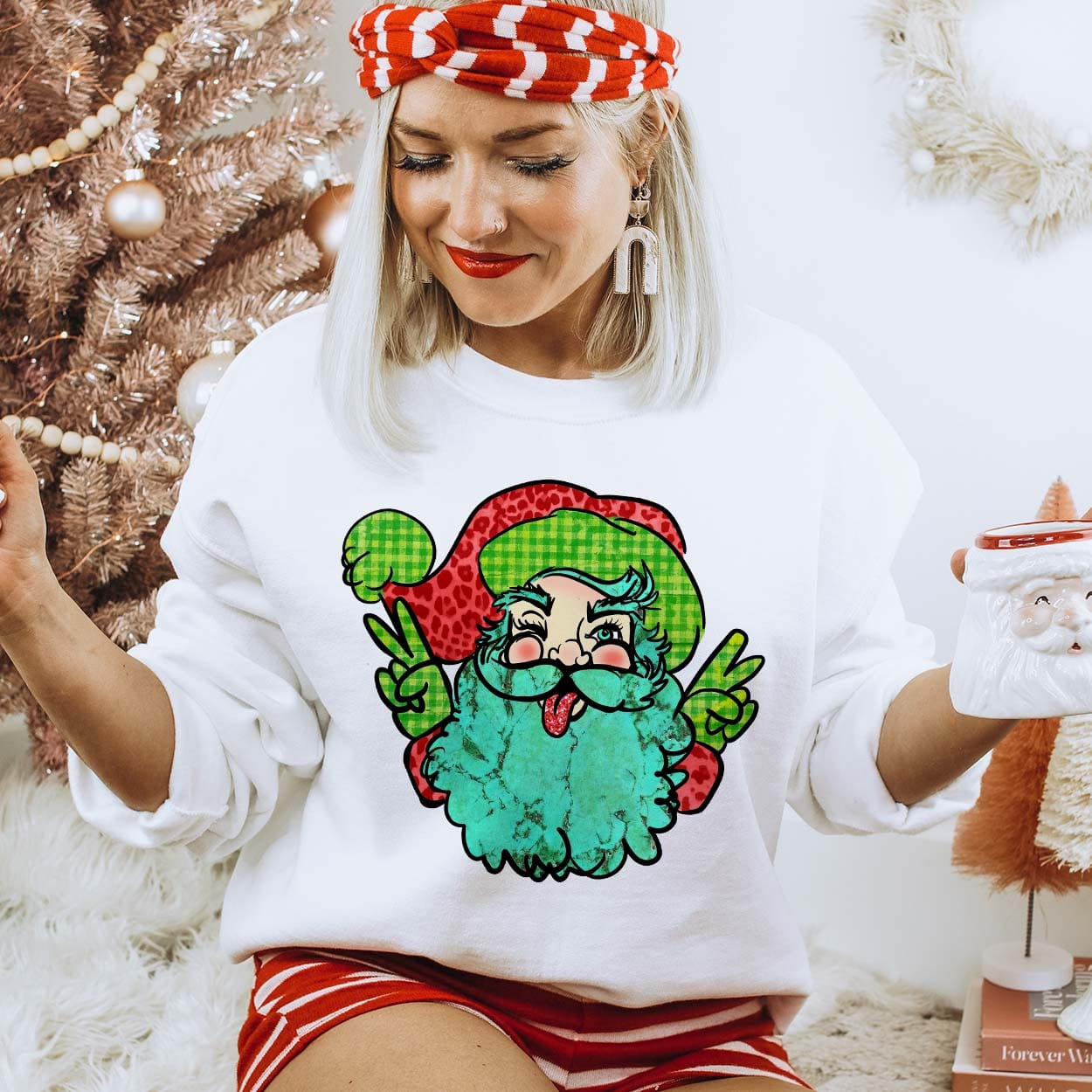 MISSMUDPIE Hippie Peace Santa - White -  fleece lined sweatshirt