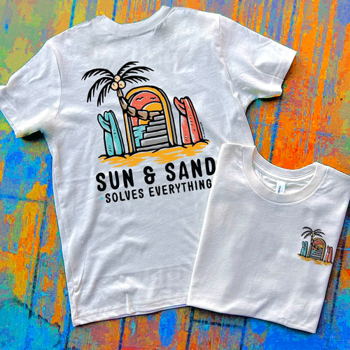 MISSMUDPIE Sun & Sand Solves Everything -  Kids - Cream Graphic Tee